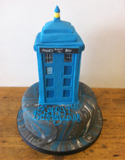 Tardis cake