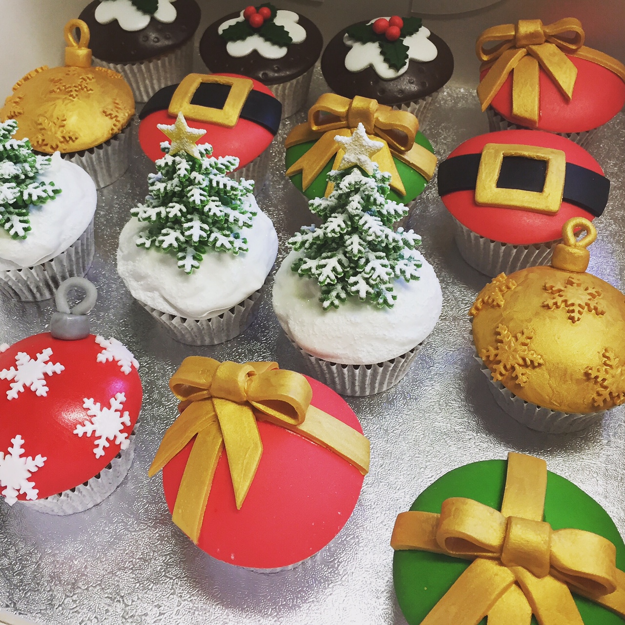 Christmas cupcakes London