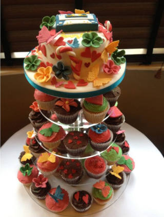 Novelty wedding cakes - cupcake tower blog image