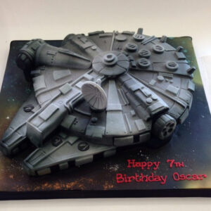 Star Wars themed birthday cake – Millenium Falcon