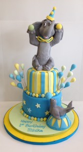 Elephant and seal birthday cake