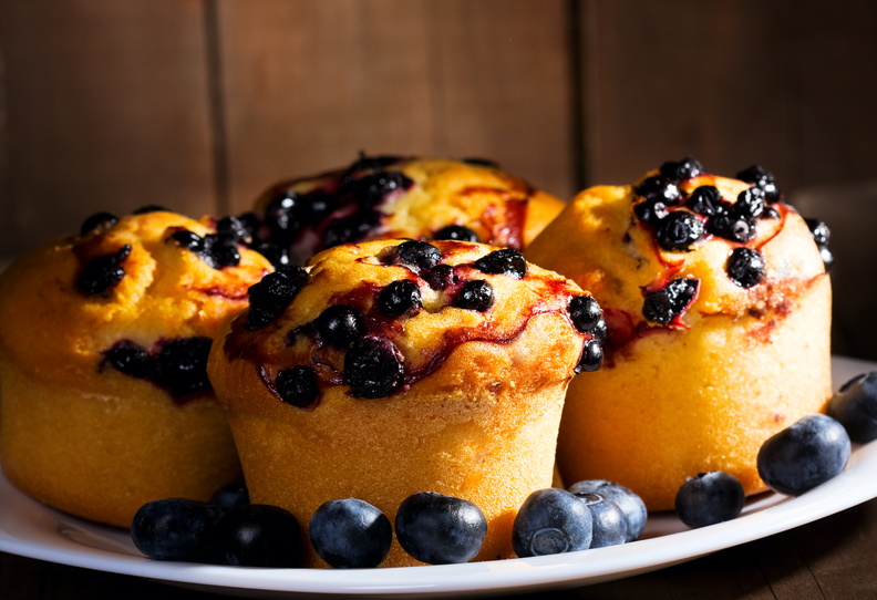 Blueberry muffins with fresh berries