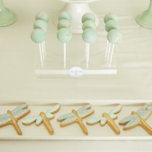 dragonfly-themed-dessert-table (6)