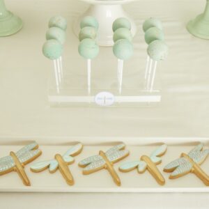 dragonfly-themed-dessert-table (6)