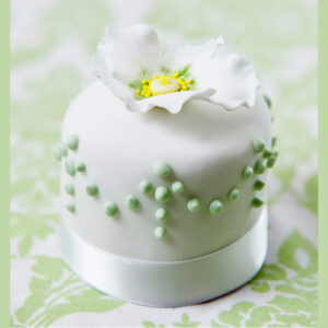 miniature_white_green_2