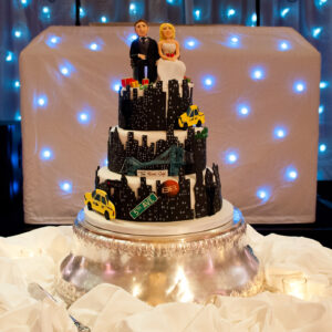 new-york-novelty-wedding-cake-2