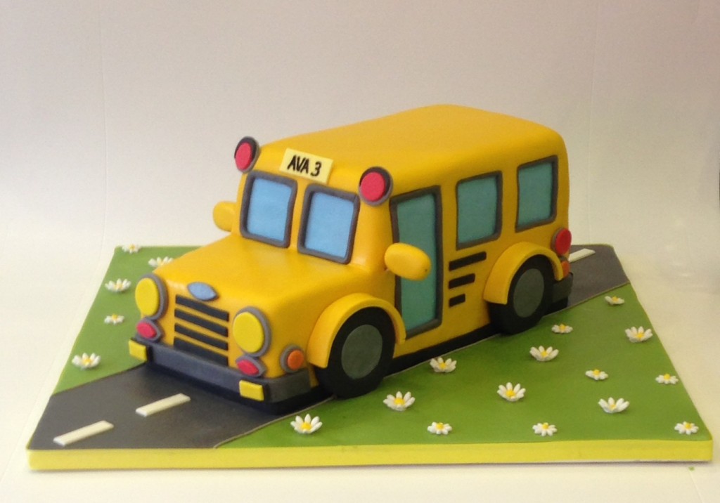 Wheels on the bus cake