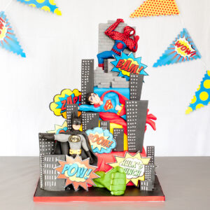 superhero-theme-dessert-table (1)