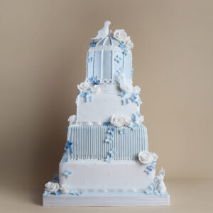 timeless-wedding-cakes-blue-white